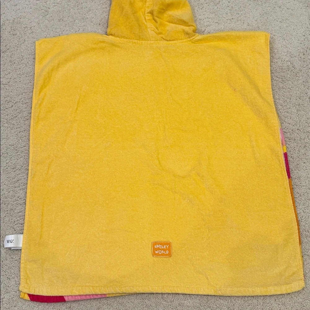 Zara Yellow and Orange Hooded Towel - Picture 7 of 9